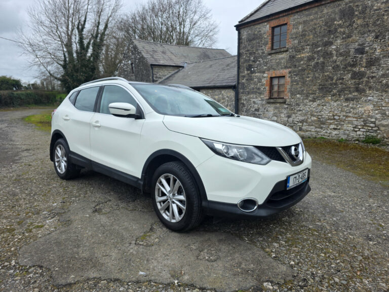 Nissan Qashqai 2017 ( NCT and TAX )