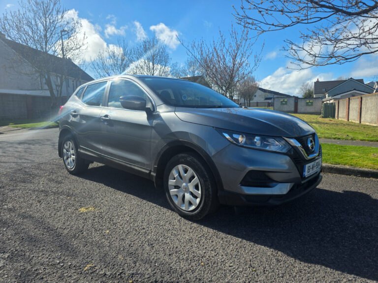 Nissan Qashqai 2018 ( NCT and TAX )