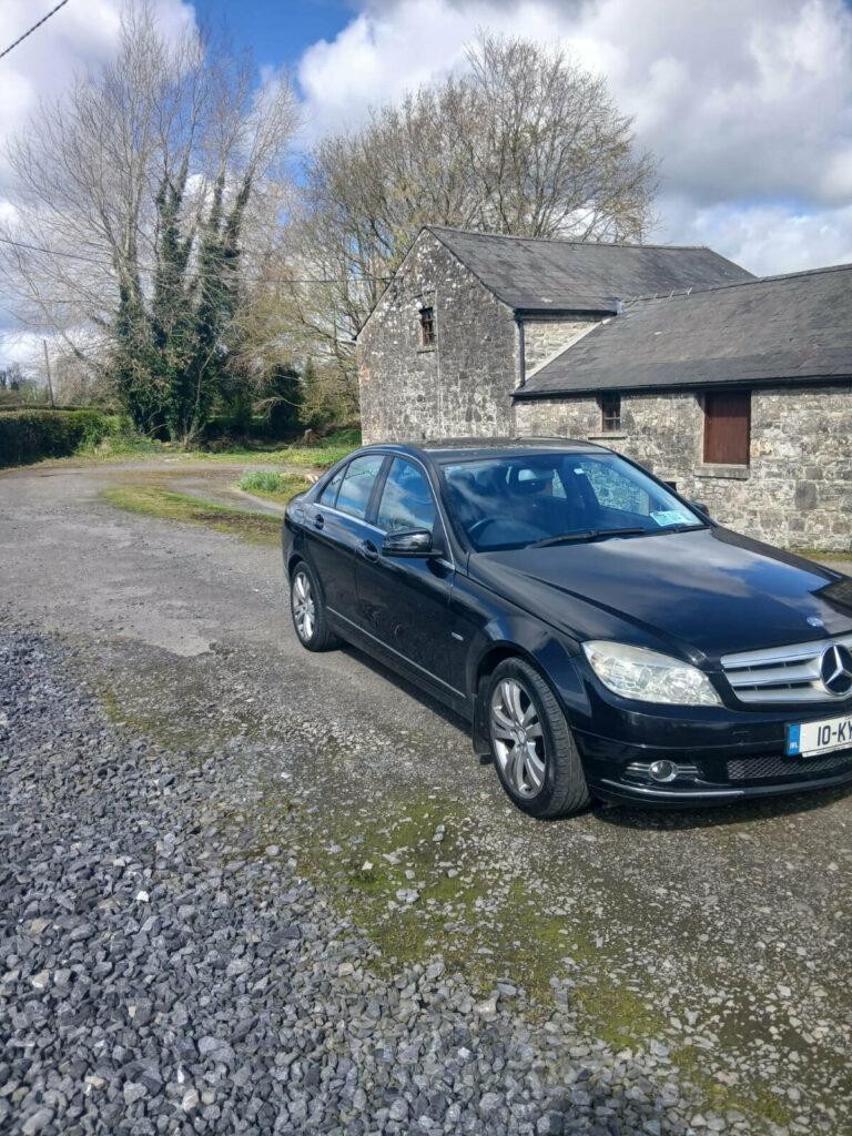 Mercedes-Benz C-Class ( NCT and TAX )!!